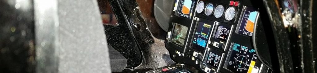 Ausschnitt eines Cockpits einer EC145 mit unseren Displays.